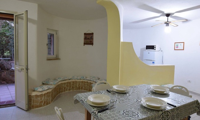 Porto Ottiolu Apartment | Cosy apartment for 5 people with TV and pets allowed