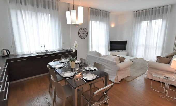 San Vittore Apartment | Cosy apartment for 6 guests with WIFI, A/C, TV, balcony and parking