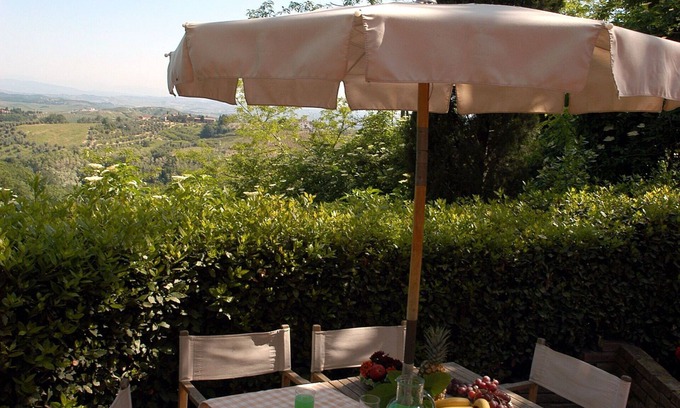 Montaione Apartment | Cosy apartment for 6 people with WIFI, pool, A/C, TV and pets allowed, close to San Gimignano