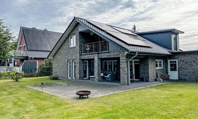 Hemmoor Apartment | Cosy apartment for 7 guests with WIFI, TV and terrace
