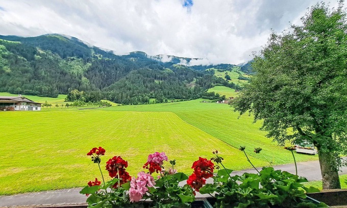 Laimach Apartment | Cosy apartment for 8 people with balcony