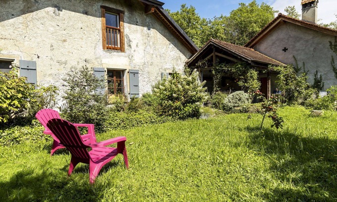 Noville Apartment | Cosy apartment for 3 guests with WIFI, patio and pets allowed