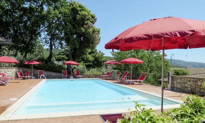 Santa Luce Apartment | Cosy apartment for 6 people with WIFI, pool, TV, terrace and pets allowed