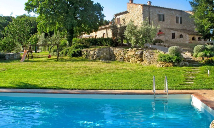 Gambassi Terme Villa | Cosy apartment in villa with pool, WIFI, A/C, TV, terrace, panoramic view, close to San Gimignano