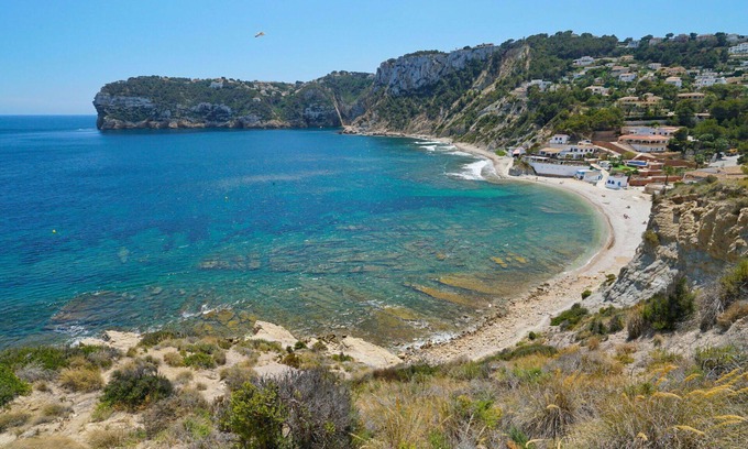 Costa Nova House | Cosy apartment in villa for 4 people with private pool, A/C, WIFI, TV and terrace