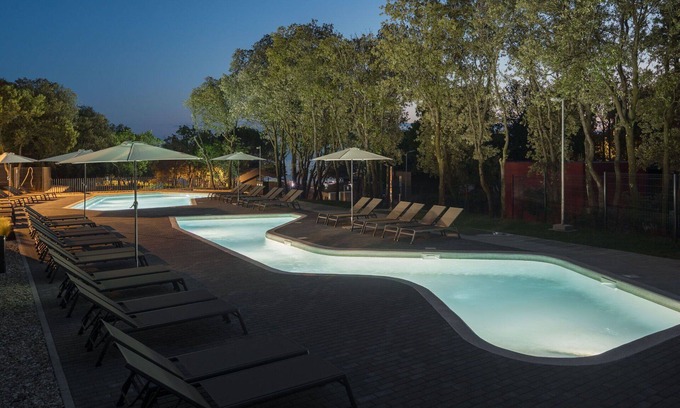 Bale House | Cosy apartment in villa with private pool, A/C, hot tub, WIFI, TV, terrace, pets allowed, parking