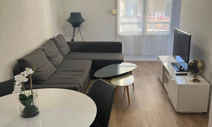 Poteries Apartment | Cosy apartment Strasbourg, Gare, Zénith.