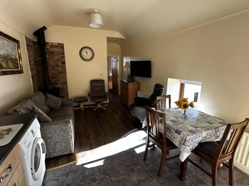 Annalong House | Cosy barn conversion in the Mournes