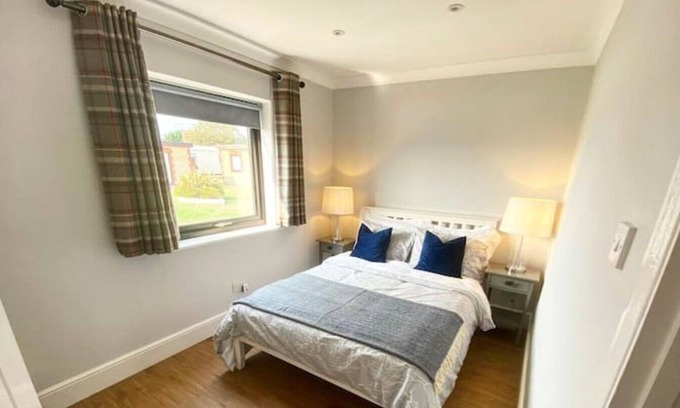 Lydd-on-Sea Ski Chalet | Cosy Chalet by the sea