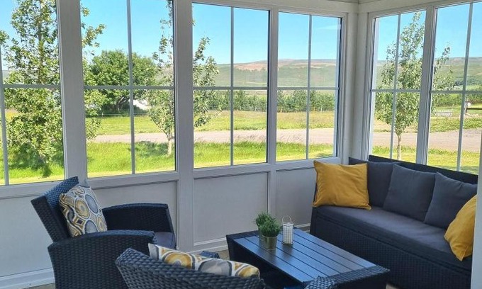 Adaldalur House | Cosy cottage in the countryside