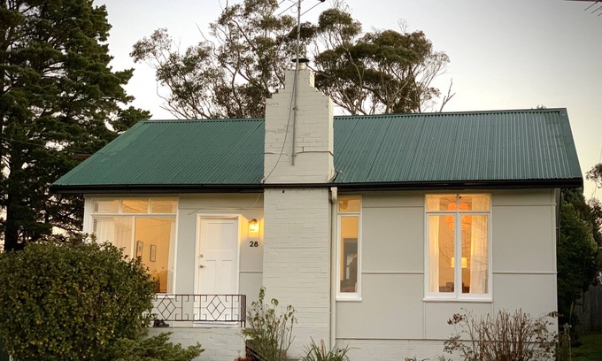 Katoomba Cottage | Cosy Cottage near scenic trails