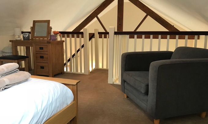 Wressle Cottage | Cosy cottage on our Farm. Big garden, Quiet location nr Howden