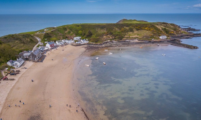 Llithfaen Cottage | Cosy Cottage With Stunning Views, Llŷn Peninsula