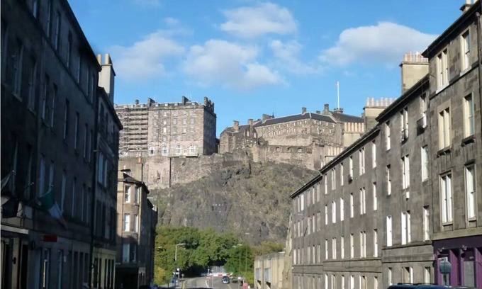 Tollcross Apartment | Cosy Edinburgh flat in city centre (Oldtown)