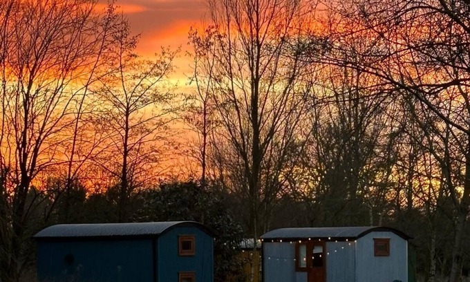 Higher Walton RV Rental | Cosy En-suite Shepherd Huts in beautiful wooded area.
