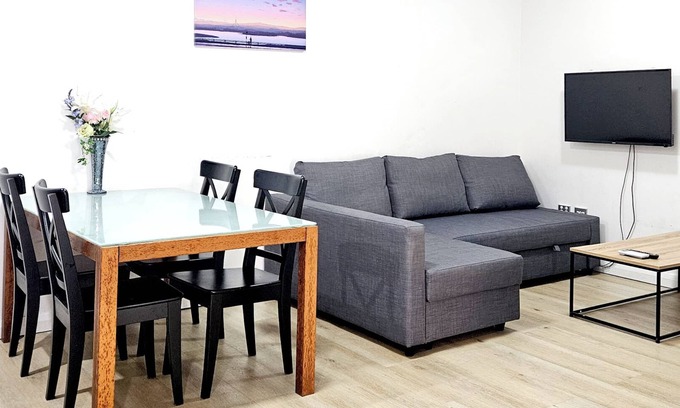 Homebush West Apartment | Cosy Family-sized Apartment Near Sydney Olympic Park Flemington Market Station