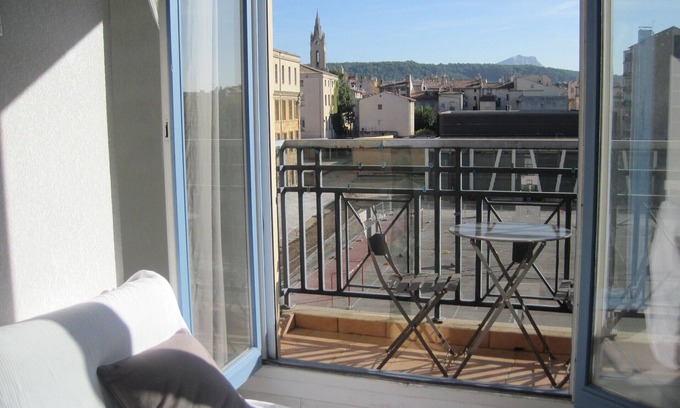 Mazarin Quarter Apartment | Cosy furnished apartment in the historical centre of Aix-en-Provence