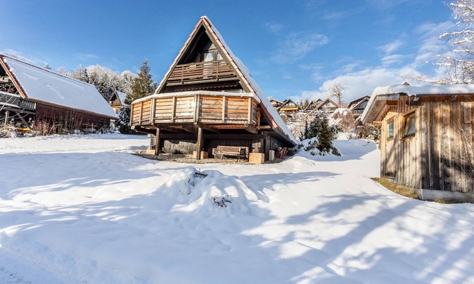 Feichten House | Cosy Holiday Home Moritz with Garden, Balcony, Terrace & Wi-Fi