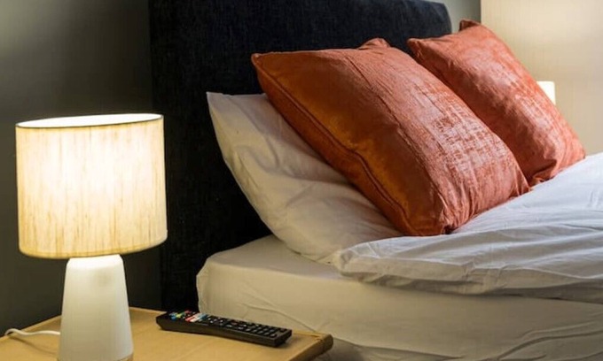 Bolton House | Cosy Home Bolton by Prime Stay