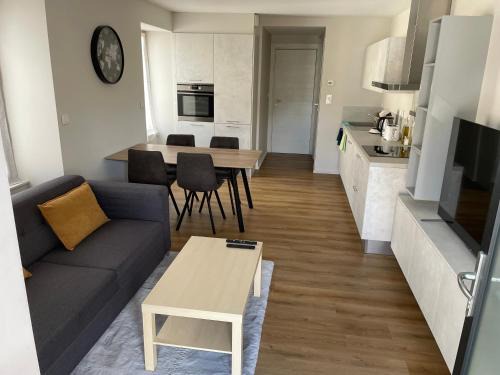 Pontarlier Apartment | Cosy Le Ruisseau Des Lavaux