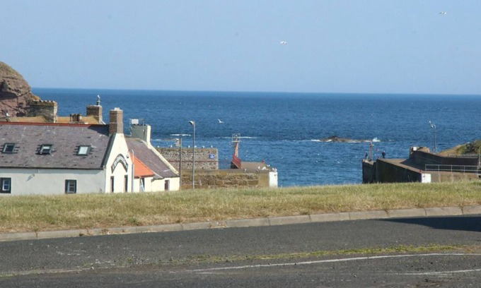 Eyemouth House | Cosy one bedroom holiday bungalow, in a stunning seaside location