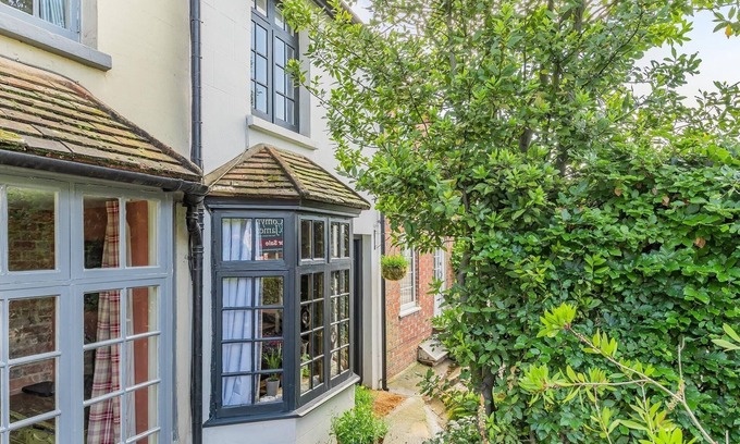 Pulborough Cottage | Cosy Pieman’s Cottage, Pulborough – South Downs Escape