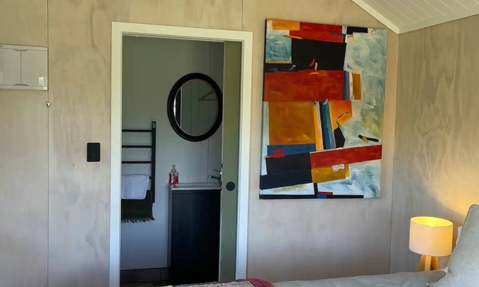 Whanganui Apartment | Cosy Retreat, Nestled in Tranquil Rural Land With Lovely Views