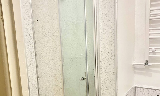 Upper Edmonton Apartment | Cosy studio, close to Tottenham hotspurs & easy access to central London