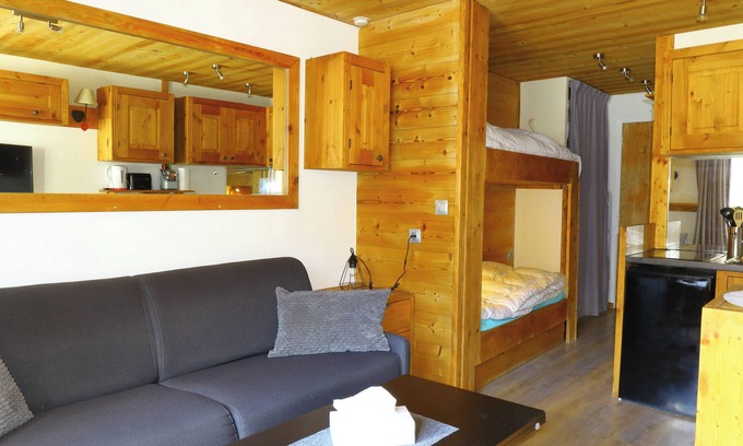 Val Claret Apartment | Cosy studio for 4 people, Val Claret, at the foot of the slopes!