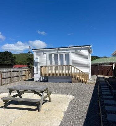 Porirua Apartment | Cosy Studio Retreat in Porirua