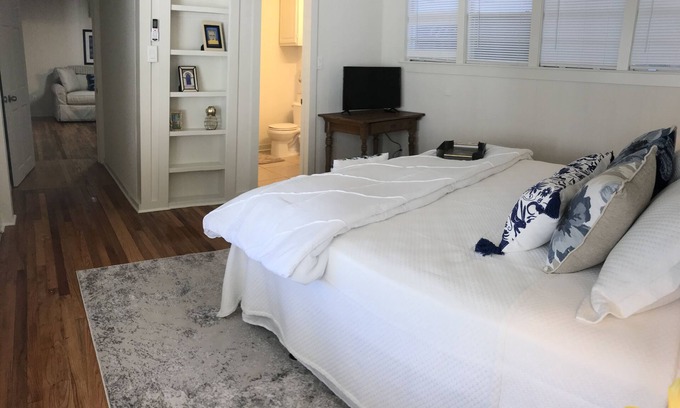 Fairhope House | Cottage 2 - Porch Bungalow