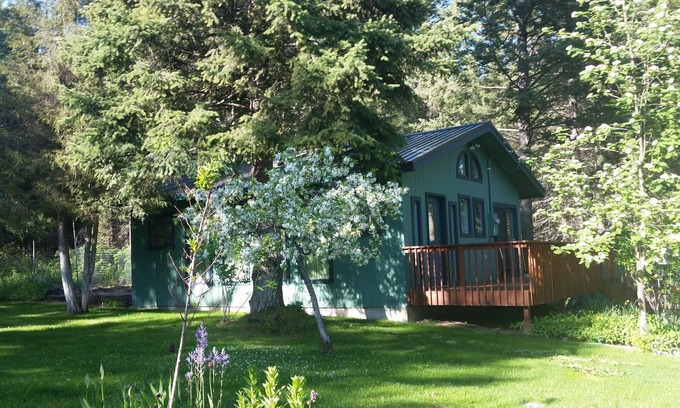 Kalispell Cottage | Cottage at Foys Lake Montana