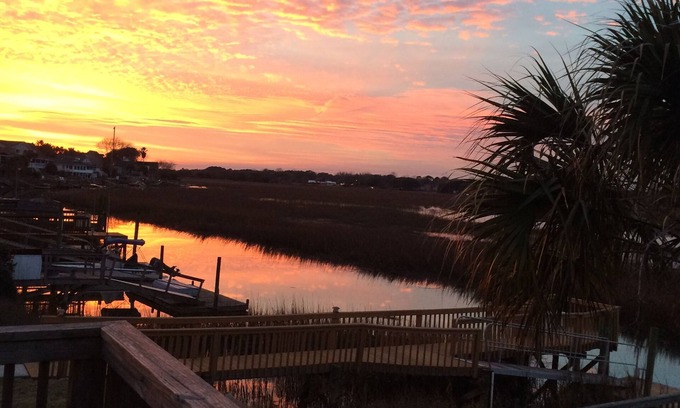 Charleston Cottage | Cottage by Folly Beach with water views