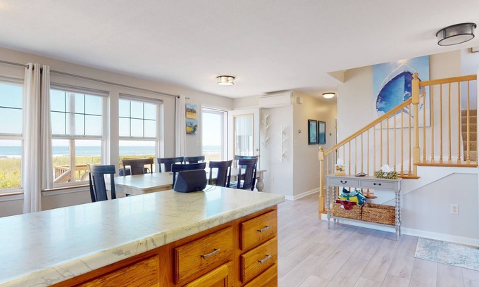 Old Orchard Beach House | Cottage By The Sea Main House by Bayley Vacation Rentals