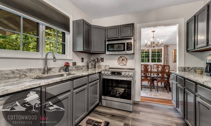 Ridgecrest House | Cottage Charm at the Sanctuary