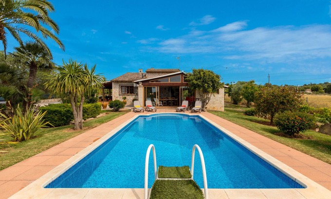 Santa Margalida Cottage | Cottage 'Coscoix - Hermosa Casa De Campo' with Private Pool, Private Terrace and Wi-Fi