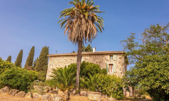 Roquebrune-sur-Argens House | Cottage "Gite Paul" with Private Terrace & Wi-Fi