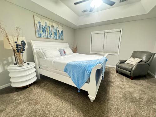 Gracewood House | Cottage Getaway in Martinez Charming 3-Bedroom Retreat with WiFi and AC, Perfect for Your Next Stay