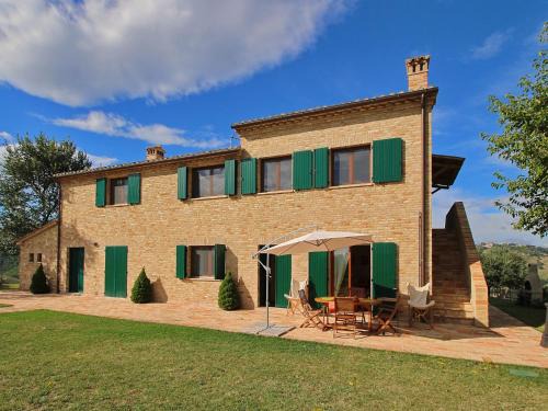 Montelabbate House | Cottage in Montelabbate with Pool & Forest