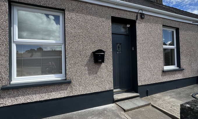 Pembroke House | Cottage in Pembroke, Close to Pembrokeshire Beaches