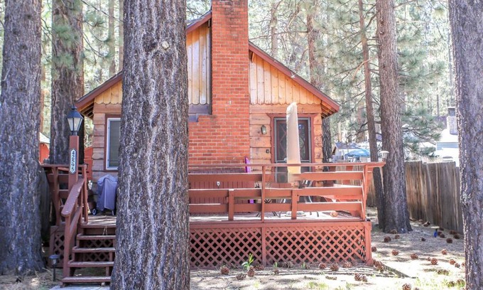 Big Bear Lake House | Cottage in the Pines - Great place to stay and close to everything! With Slope views!