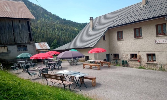 Entremont-le-Vieux Cottage | Cottage "La Ferme de l’Ours" with Mountain View, Private Terrace and Wi-Fi