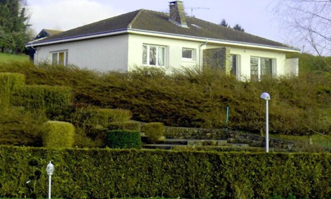 Mouzon House | COTTAGE OF THE PORTE DE BOURGOGNE