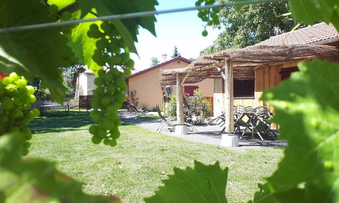 Mottier Cottage | Cottage of the still