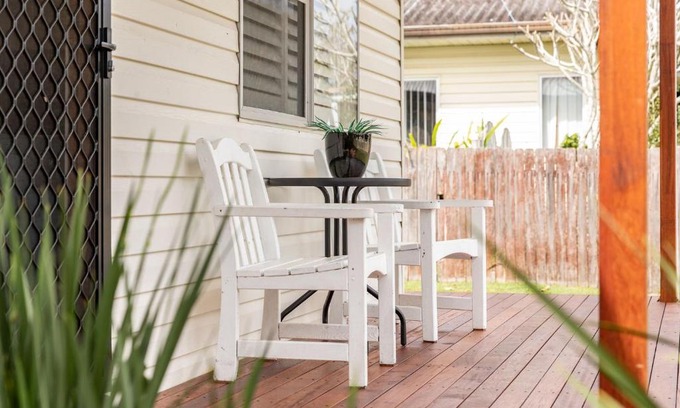 Forster House | Cottage on Bruce