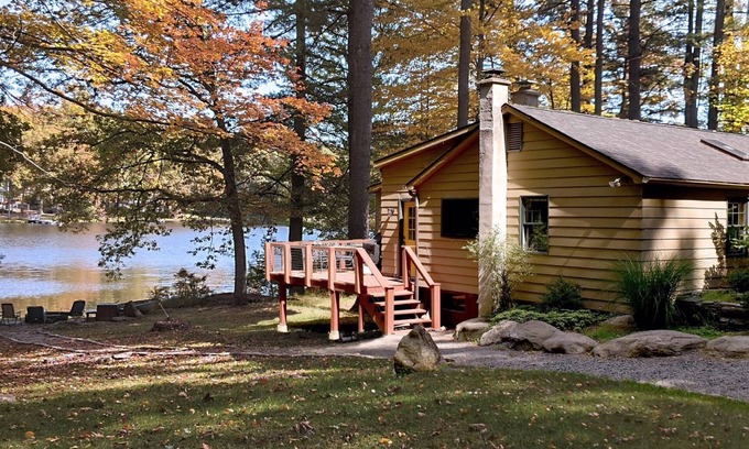 White Mills Cottage | Cottage on House Pond