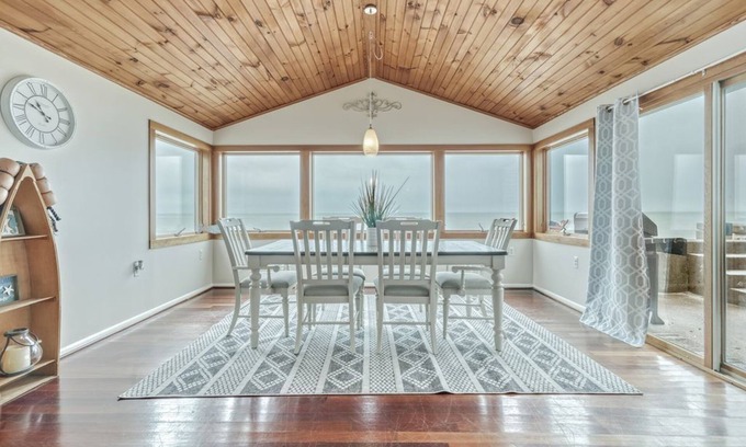 North Greece House | Cottage on Lake Ontario