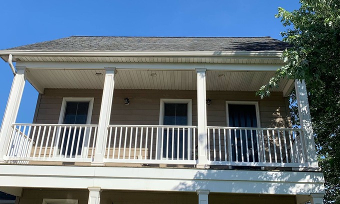 Gettysburg House | Cottage overlooking a beautiful Small Farm