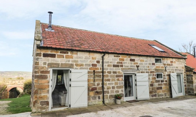 Fylingdales House | Cottage Val