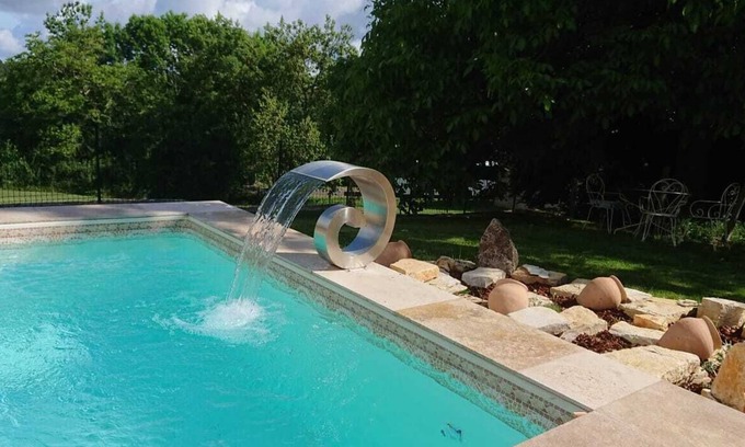 Thedirac Cottage | Coucou Cottage lovely stylish cottage with private garden and a pool